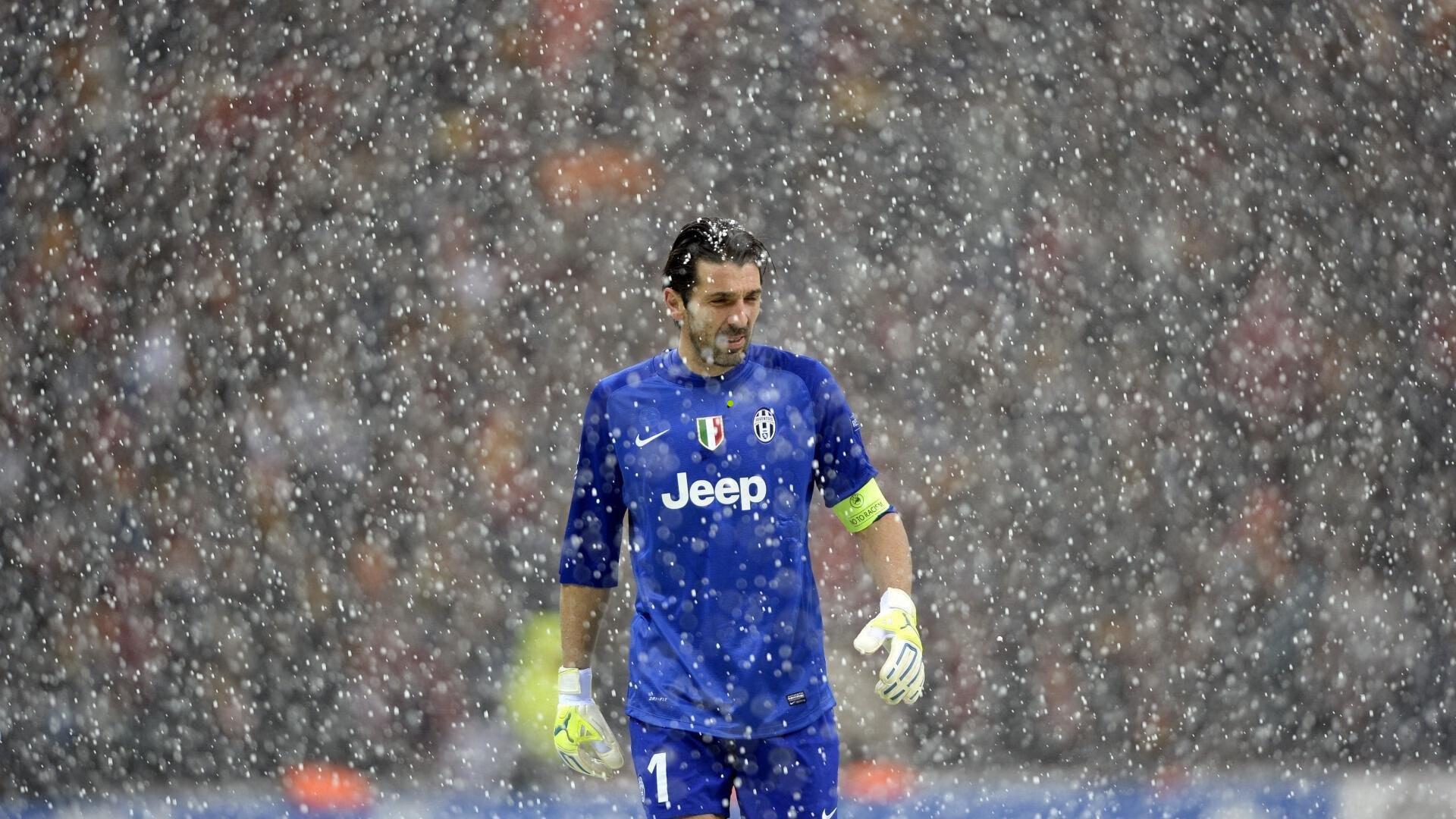 日本足协陷入财政深渊，四年预估赤字达80亿日元，紧急出售总部大楼应对危机